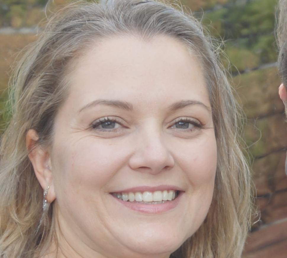 Professional headshot of Zelda Vandenberg