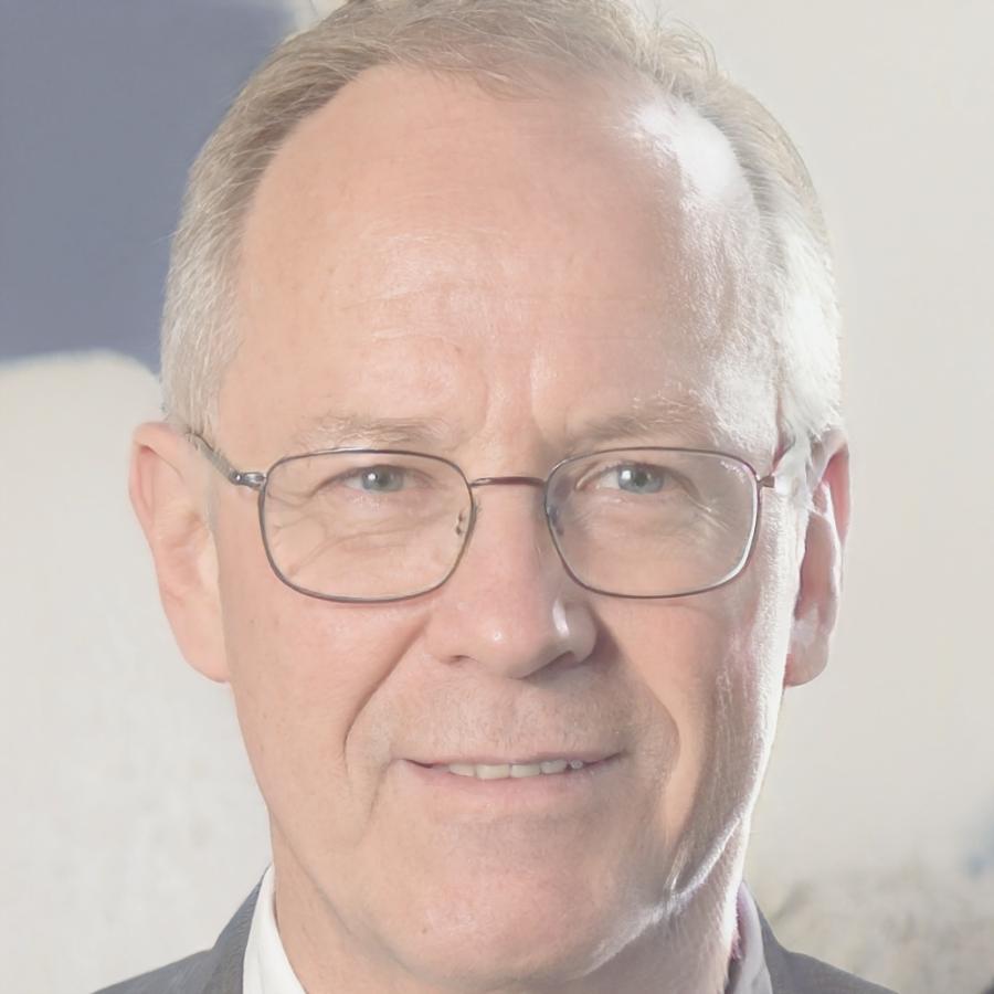 Portrait of Hendrik Viljoen, Senior Neural Network Curriculum Designer